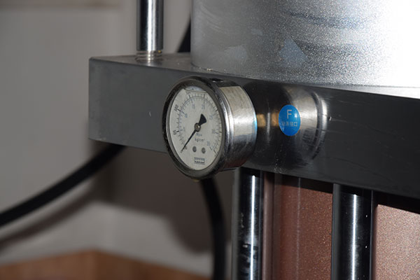 60噸的標準型增壓缸產品細節圖4